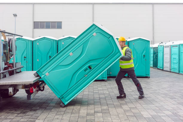 Portable Toilet Options We Offer in Fort Branch, IN